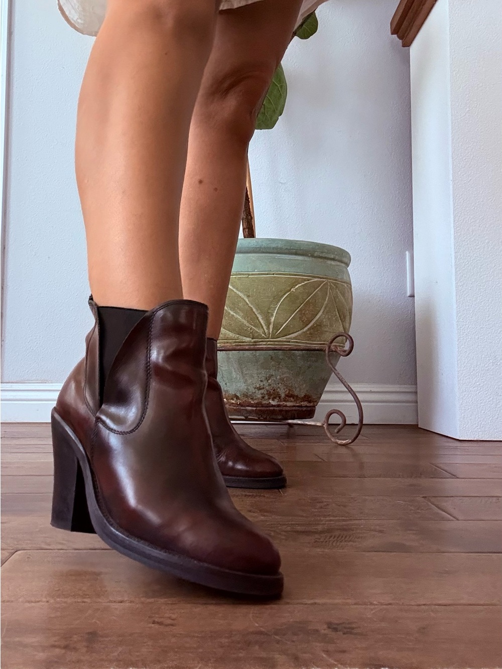 Topshop Women’s burgundy Leather 4” heel Ankle Boots